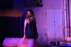 Danser dans mon petit salon 22 * 6240 x 4160 * (7.05MB)